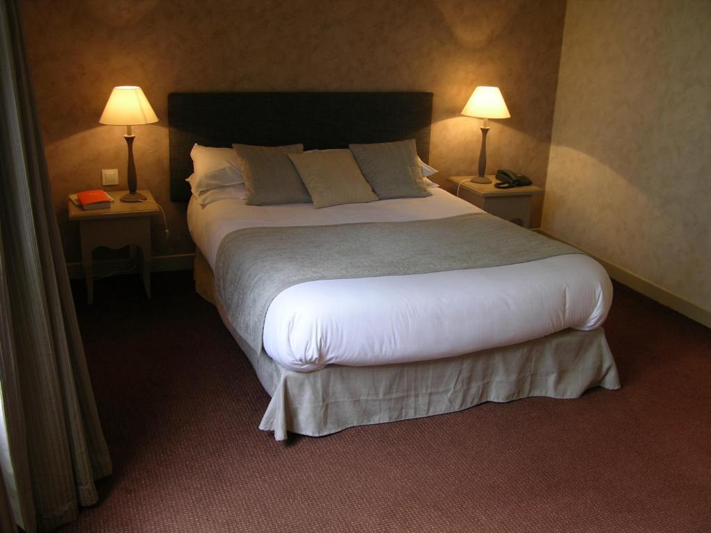 Le Domaine De Mombreux Hotel Lumbres Bagian luar foto